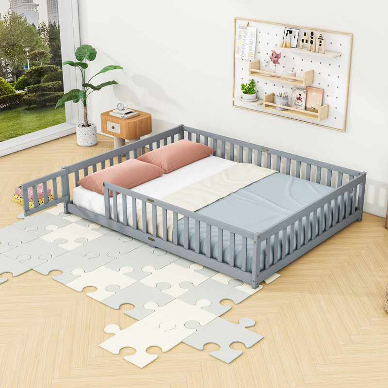Grand lit sur pied avec rails et porte, Gris