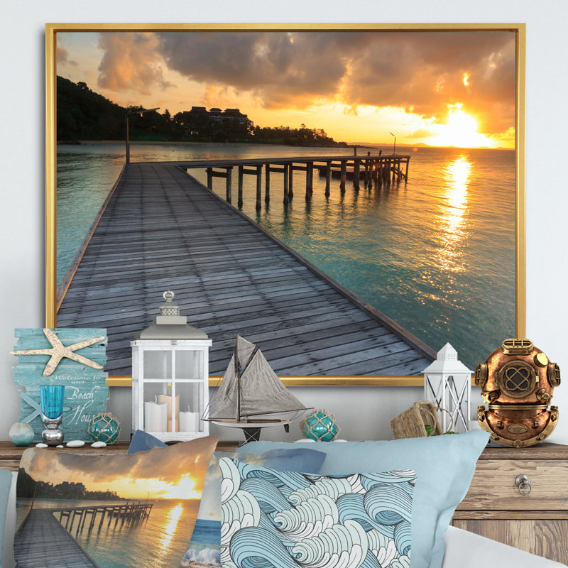 «Bridge Path To Morning Sun», reproduction sur toile, H 16 po x l 32 po x P 1 po, Cadre flottant doré