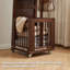 Portant à vêtements roulant en bois massif avec panier de rangement, support à vêtements multicrochets autoportant sur roulettes, organisateur de vêtements mobile en bois pour entrée, chambre, placard de couloir