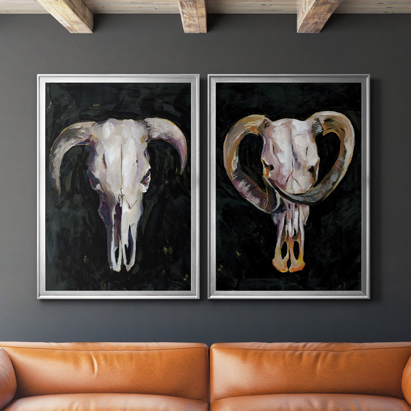Horned Skull I, toile encadrée de qualité supérieure - prête à être accrochée, Argent, H 24,5 po x l 37 po x P 2,5 po