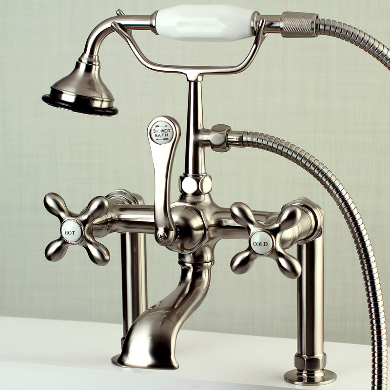 Robinet pour baignoire à pattes à 3 poignées et fixation sur le comptoir à 3 trous et cuivres Kingston, Nickel brossé