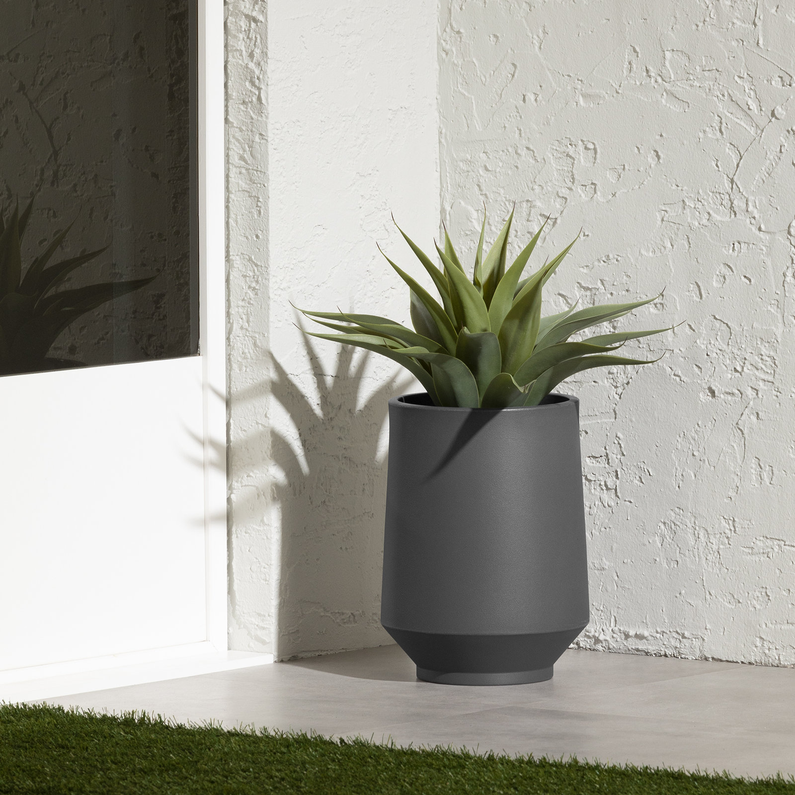 Dalya Pot Planter, 16.25" H x 12.25" W x 12.25" D, Dark Gray