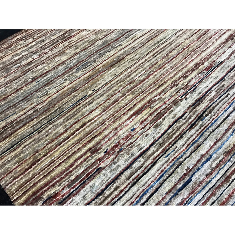 Tapis brun de haute qualité noué à la main