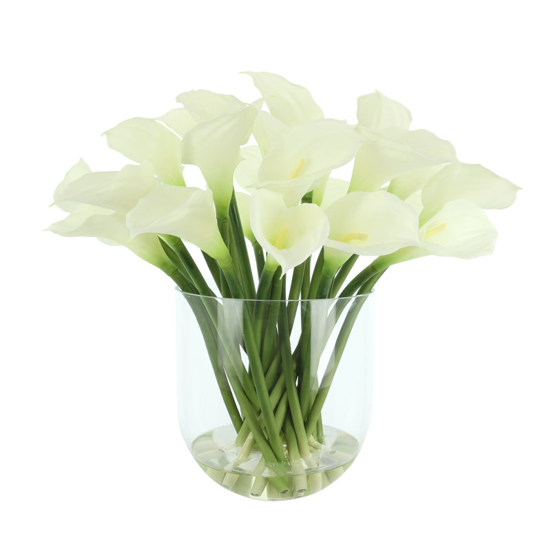 Calla Lilies in Glass Vase