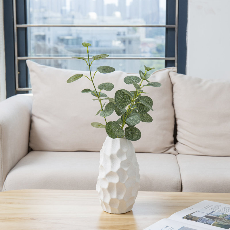 Vase de table en céramique blanc mat
