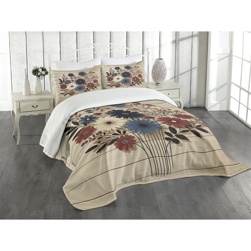 Polyester Floral Coverlet, King Coverlet / Bedspread + 2 Standard Shams