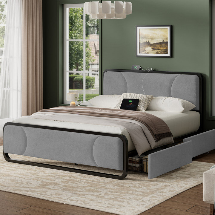 Lit plateforme capitonné en velours Dorrough, Grand lit, Gris