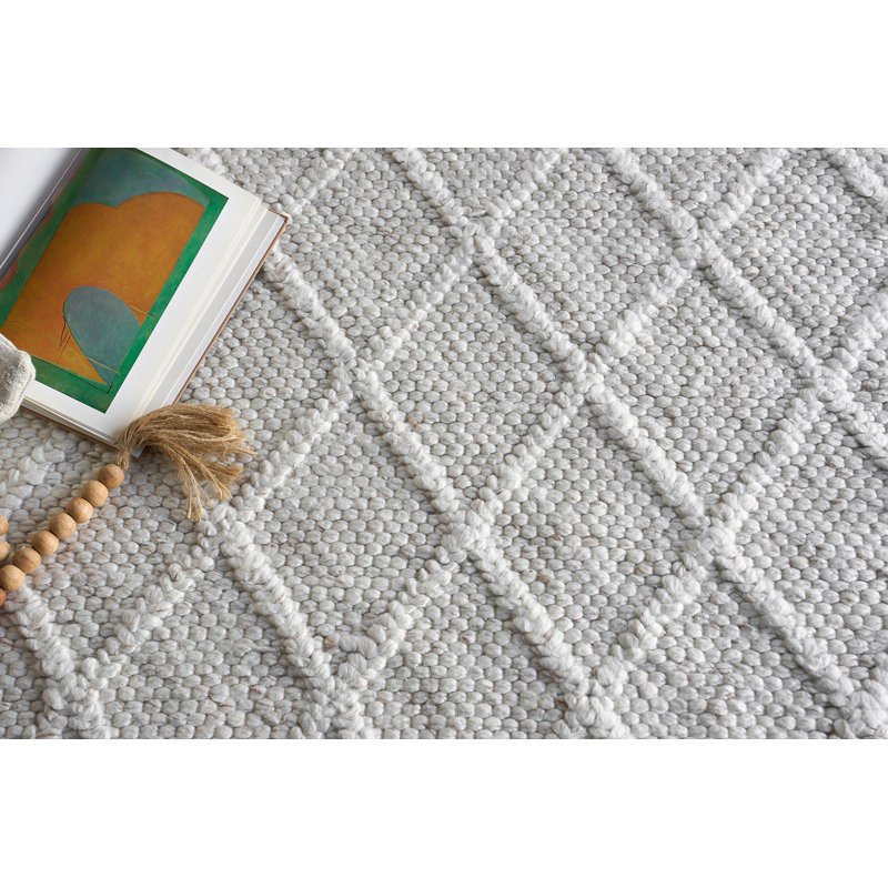 Brentwood Geometric Area Rug in Silver, Rectangle 2' x 3', Ivory