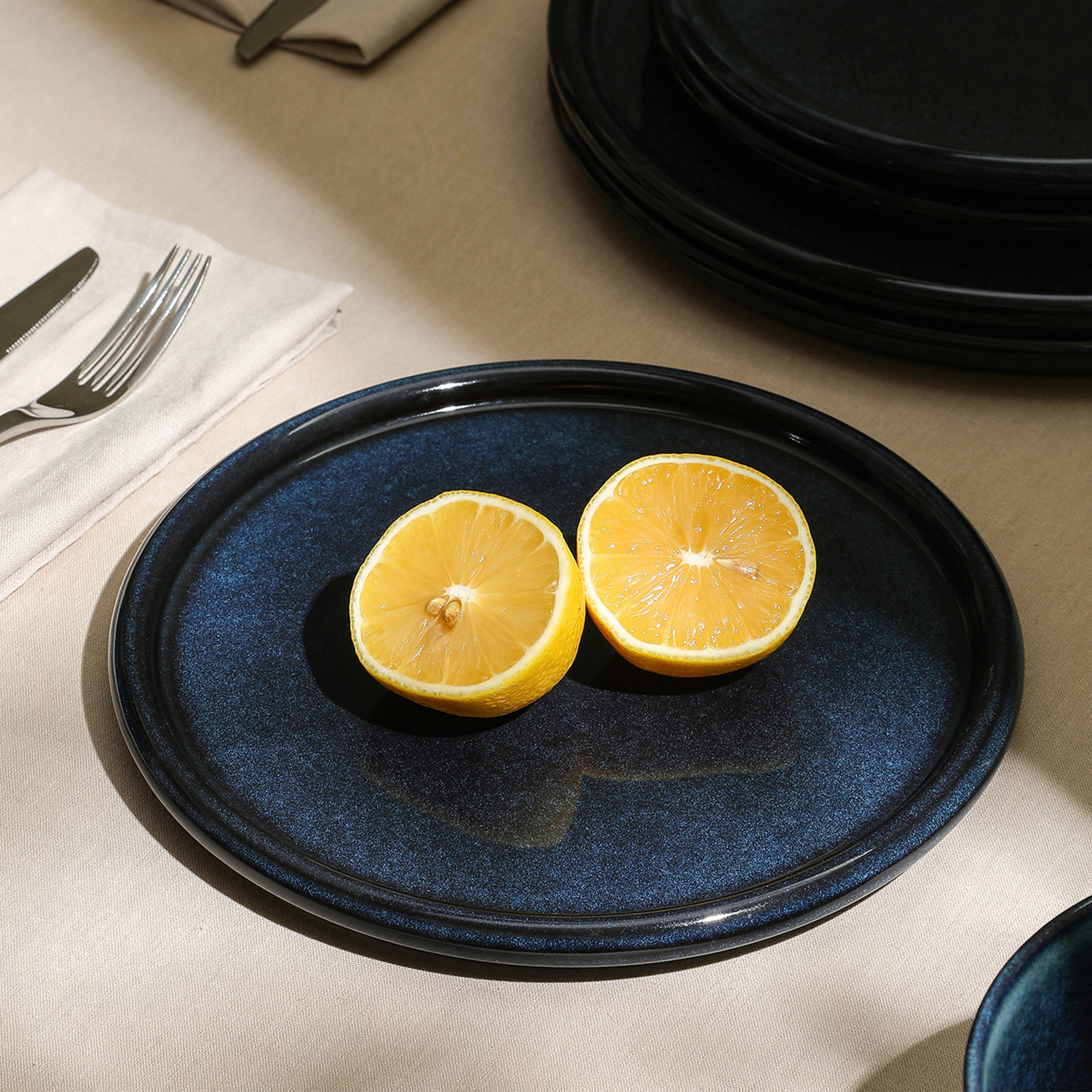 Eden 9" Salad Plate, Blue
