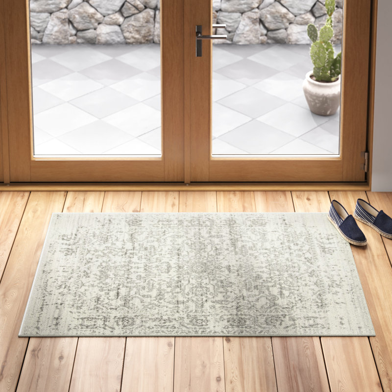 Christa Oriental Indoor Rug, Rectangle 3' x 5'