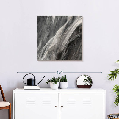 Éclaboussure gris foncé