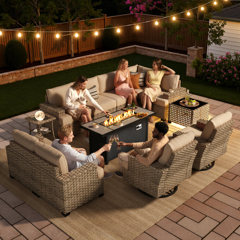 Ensemble de conversation modulaire d'extérieur en osier pour 9 personnes avec chaises berçantes pivotantes et table de foyer d'extérieur