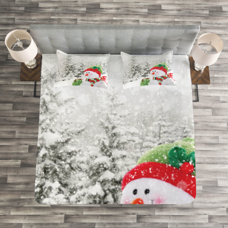 White/Grey/Red 100% Microfibre Bedspread, 220 x 264 cm