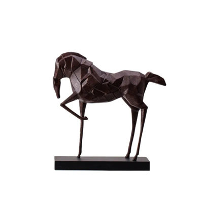 Geometric War Horse Sculpture – Luxury Living Room & Office Decor - Maroom