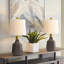 Lot de 2 lampes de table modernes en céramique gris foncé de 50 cm (19,75 pouces), avec col en fer doré, interrupteur rotatif et abat-jour en lin blanc. Lampes décoratives pour table de chevet, table d'appoint de salon, table de bureau ou usage intérieur en espace sec.