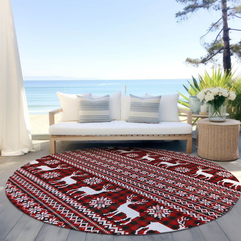 Machine Washable Indoor/Outdoor Christmas Reindeers Xhevrie Red Rug, Round 8'