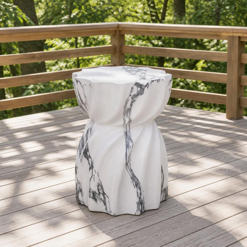 Table d'appoint sculpturale cannelée Modern