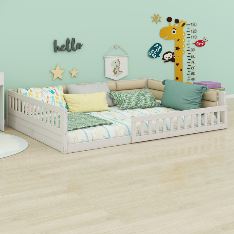 Lit plateforme tapissier avec garde-corps et coussin, Beige