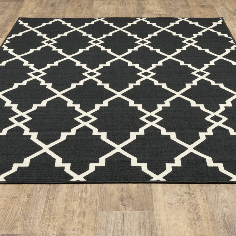 Anastasaos Geometric Power Loomed Indoor / Outdoor Area Rug, Rectangle 1'9" x 3'9"