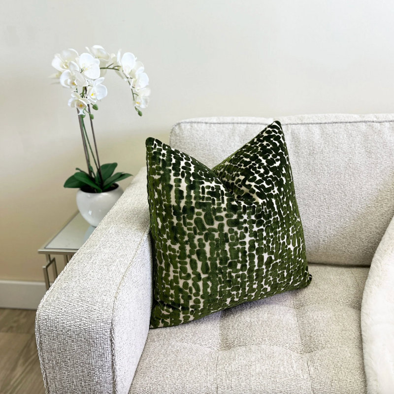 Housse de coussin Velvet Speckles, H 22 po x l 22 po, Pois bleu marine