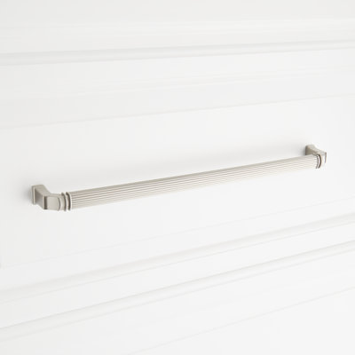 Poignée d'armoire surdimensionnée 10 1/16 po Inigo