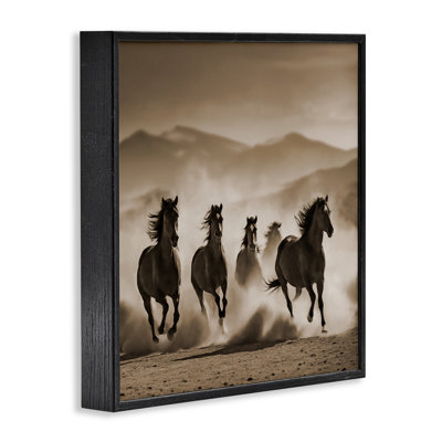 «Trotting Mountain Stallions», art de la giclée encadrée par Noah Bay