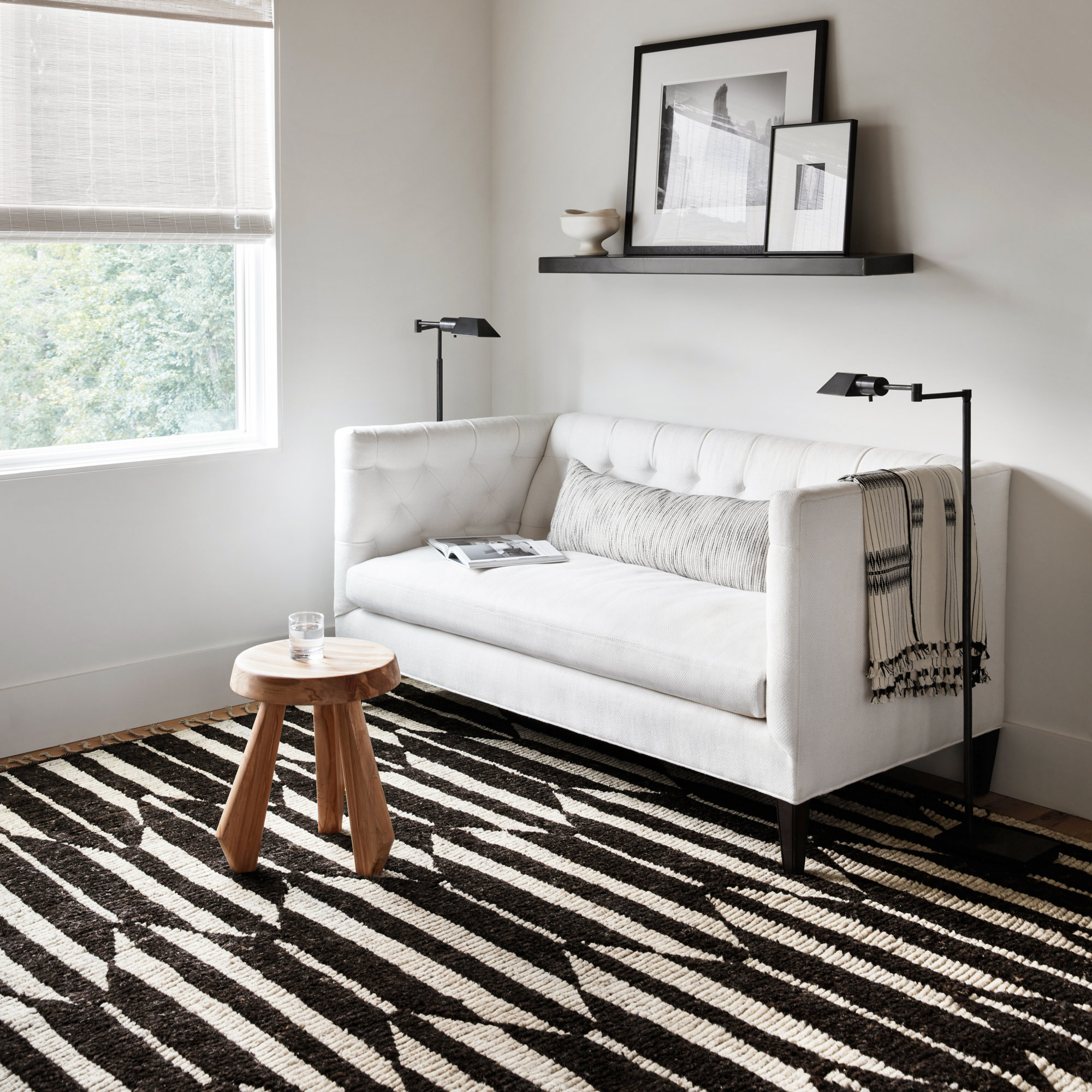 Wesler Handmade Wool Dark Brown/Ivory Rug, Rectangle 10' x 14'
