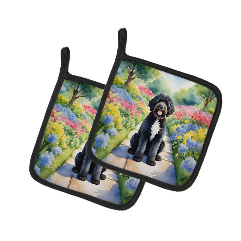 Caroline's Treasures Floral Polyester Potholder Set