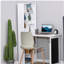 Un poste de travail familial multifonctionnel avec une armoire de bureau murale qui se plie et se transforme, avec un tableau noir et des tablettes latérales