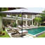 Parasol de patio rectangulaire 10 x 6,5 pi avec éclairage solaire. Protection contre la décoloration, manivelle et système d'inclinaison facile