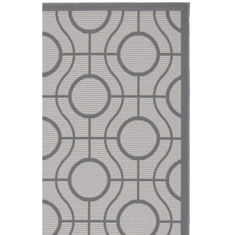 Arneshia Geometric Gray Indoor / Outdoor Area Indoor/Outdoor Area Rug