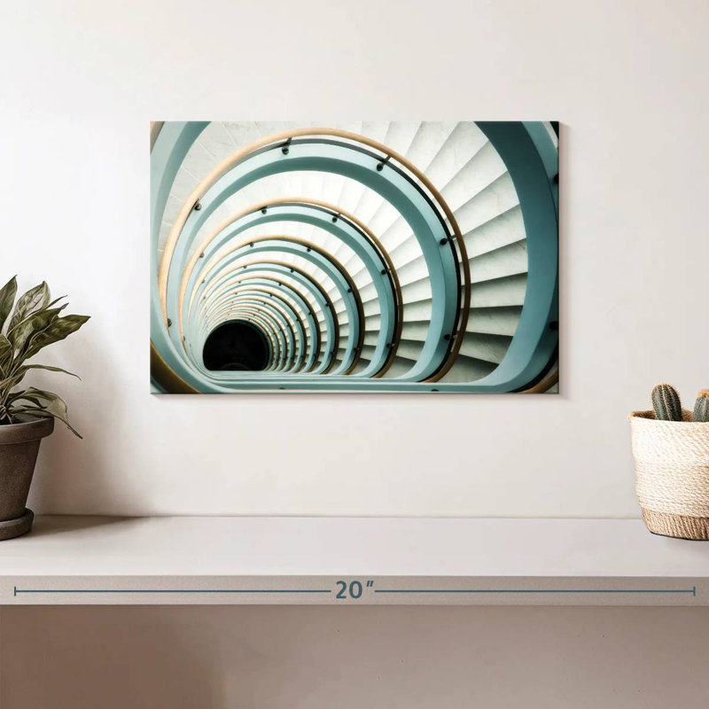 Long escalier, H 8 po x l 12 po