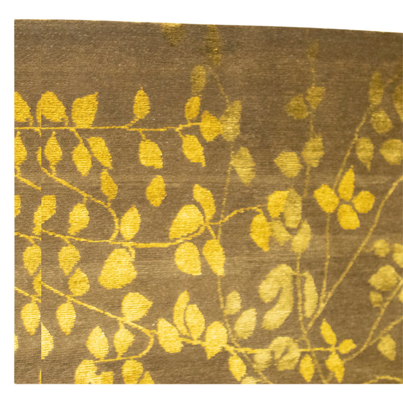Tapis brun noué à la main de haute qualité