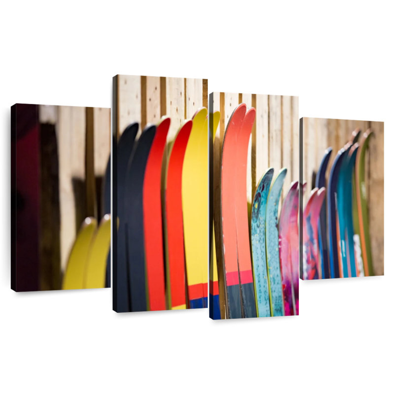Boutique de ski Sireci en solde, H 32 po x l 52 po