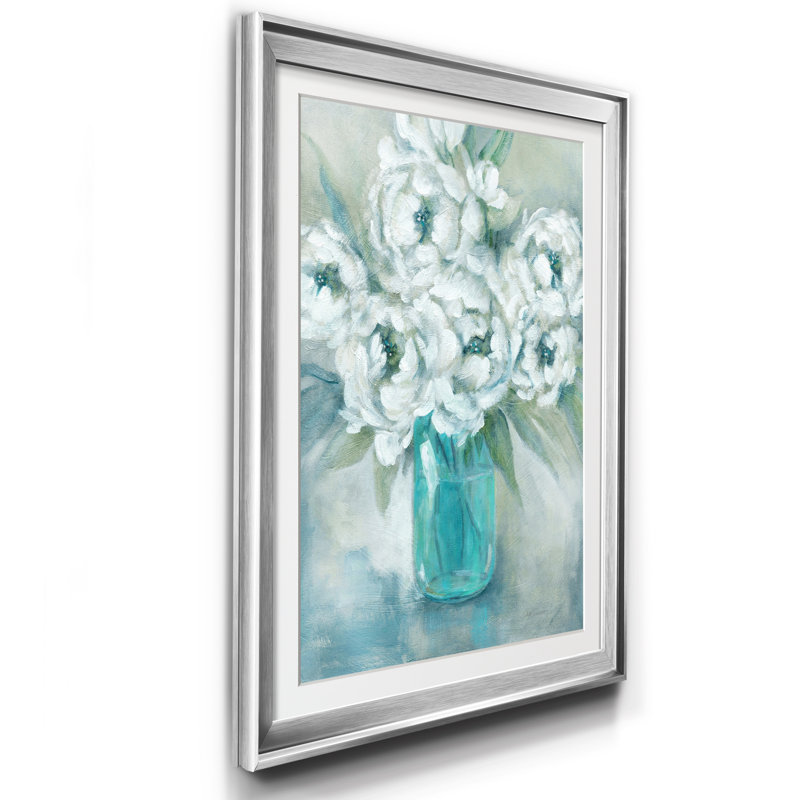 Pivoines pures - reproduction de photo encadrée sur papier, Argent, H 18,5 po x l 24,5 po x P 1,5 po