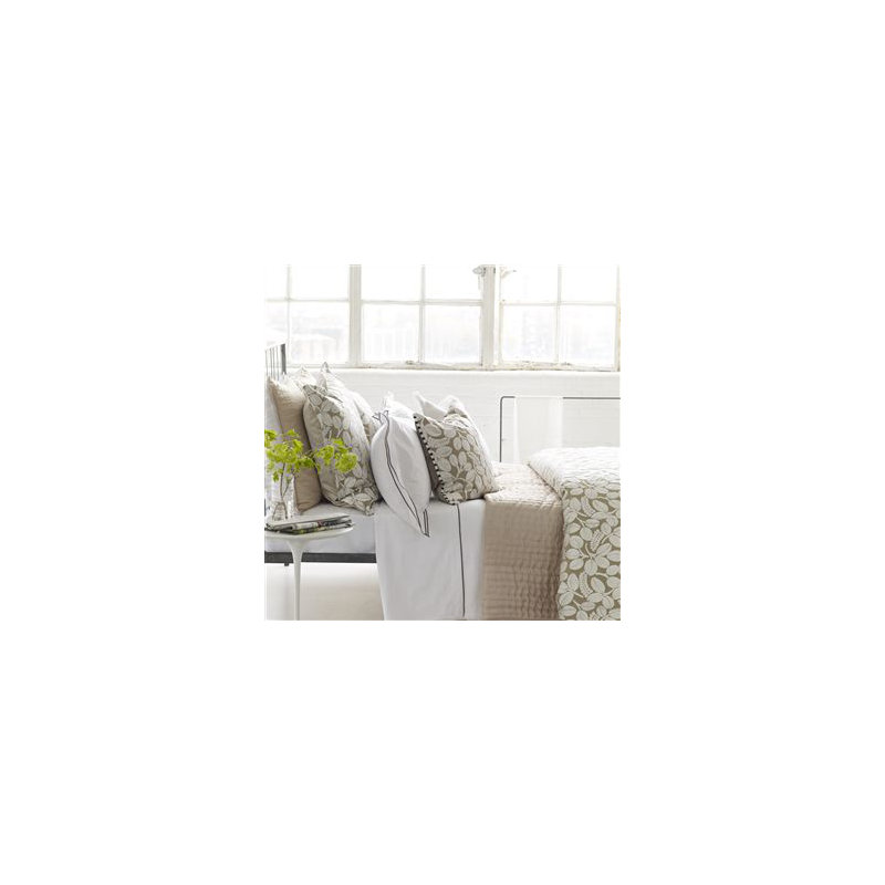 Chenevard Natural & Chalk Quilt, California King