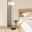 Lampe rétro sur pied 57,5 "en métal noir avec table d'appoint