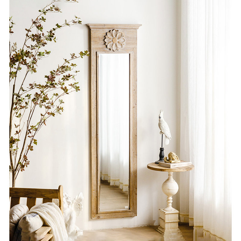 Miroir pleine grandeur de style français en cèdre vieilli