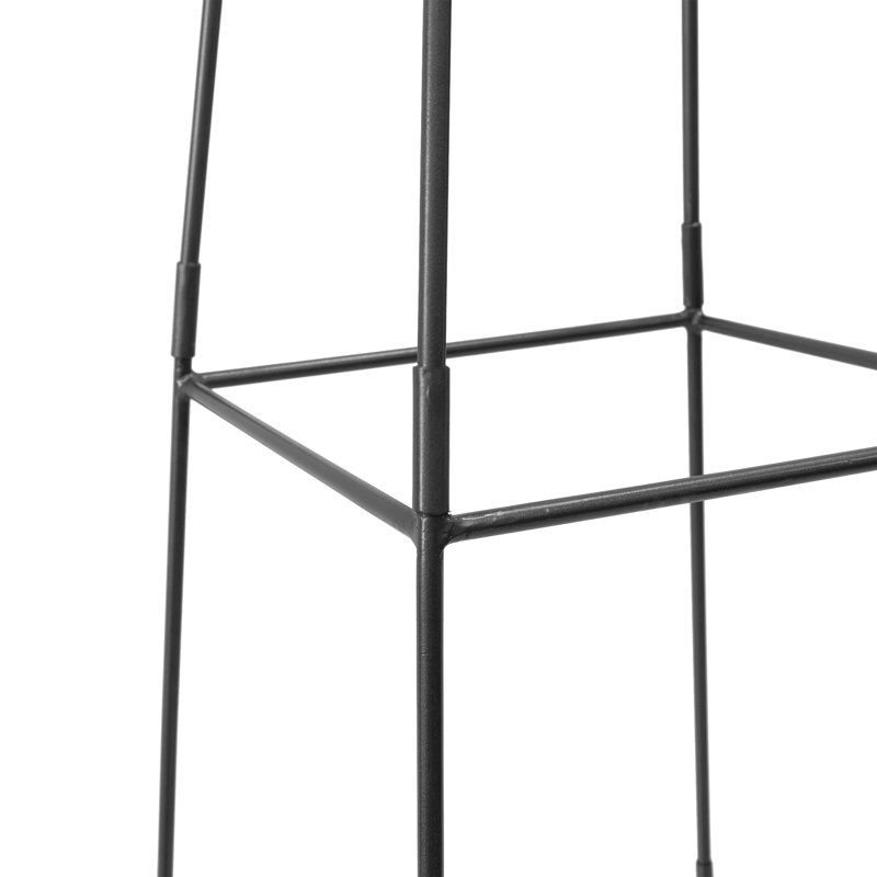 Genelyn Minar Pylon II