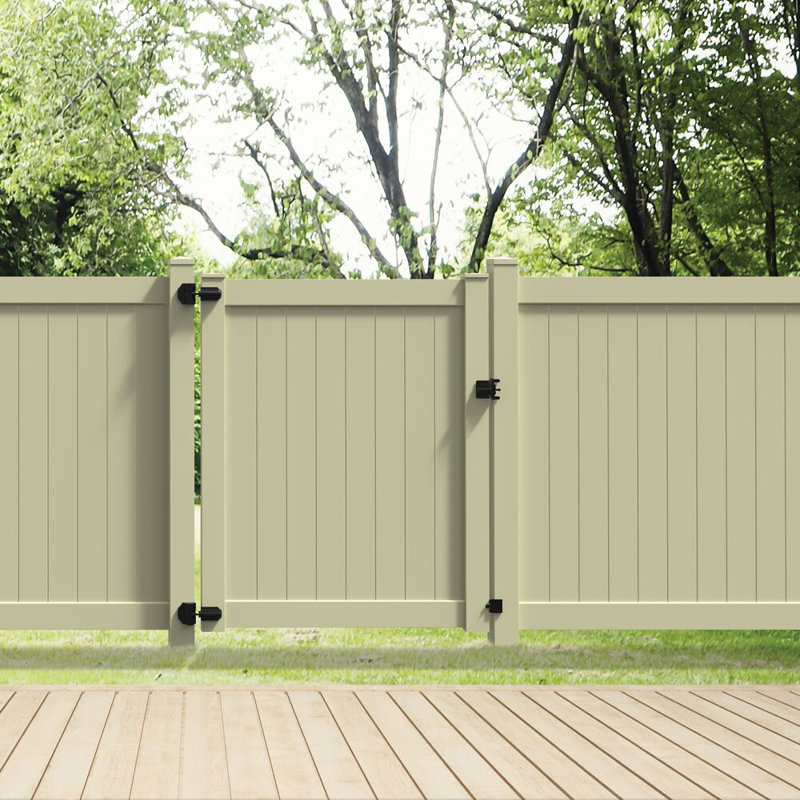 Privacy Gate, 6' H x 5' W
