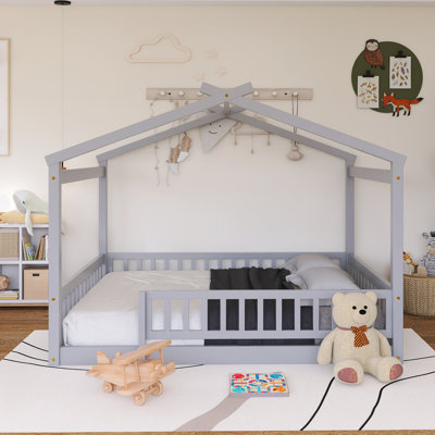 Wood Frame Full Size House Bed With Fence