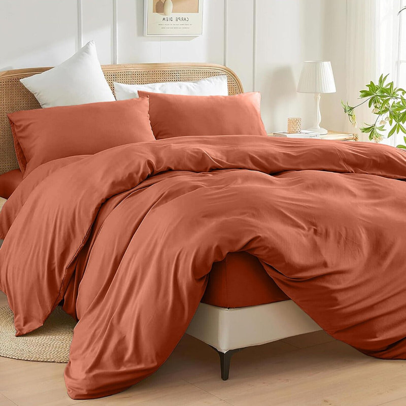 Luxurious 4-Piece Microfiber Duvet Complete Cover Set, Rust, Super King Duvet Cover Set + 3 Additional Pieces