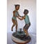 Statue de jeune garçon et fille Ayan qui danse autour d'une fontaine en bronze - taille 28 po x 13 po x H 38 po