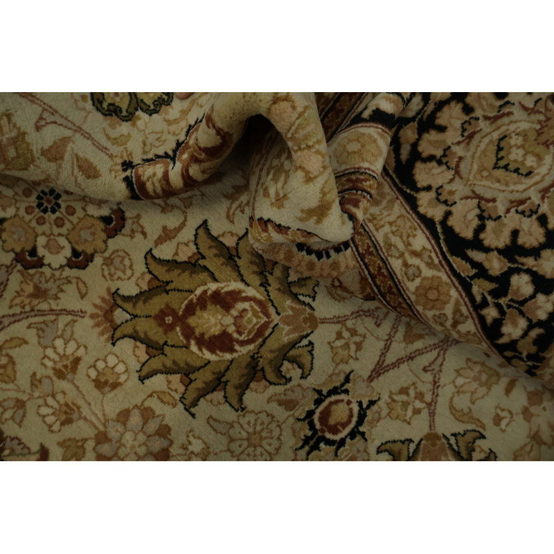 Tapis Ziegler all-over à motif floral vert clair 6 x 9