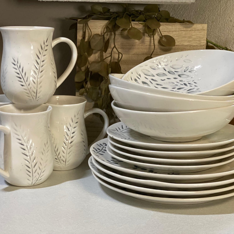 Hudson Valley Night 16Pc Dinner Set