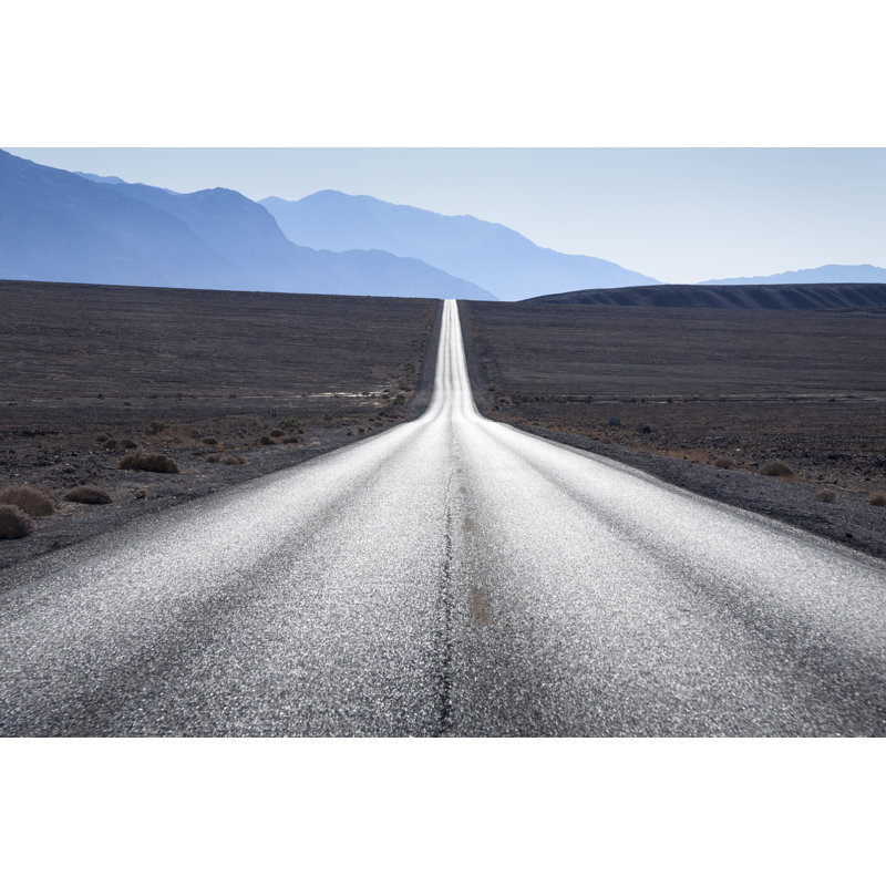 Route droite - photographie sur toile tendue, L 18 po x H 12 po