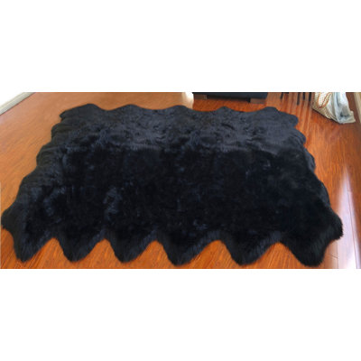 Weyer Performance Sheepskin Indoor Rug