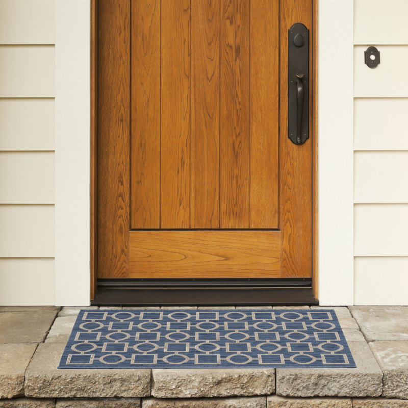 Courtyard Performance Geometric Rug, 2' x 3'7"
