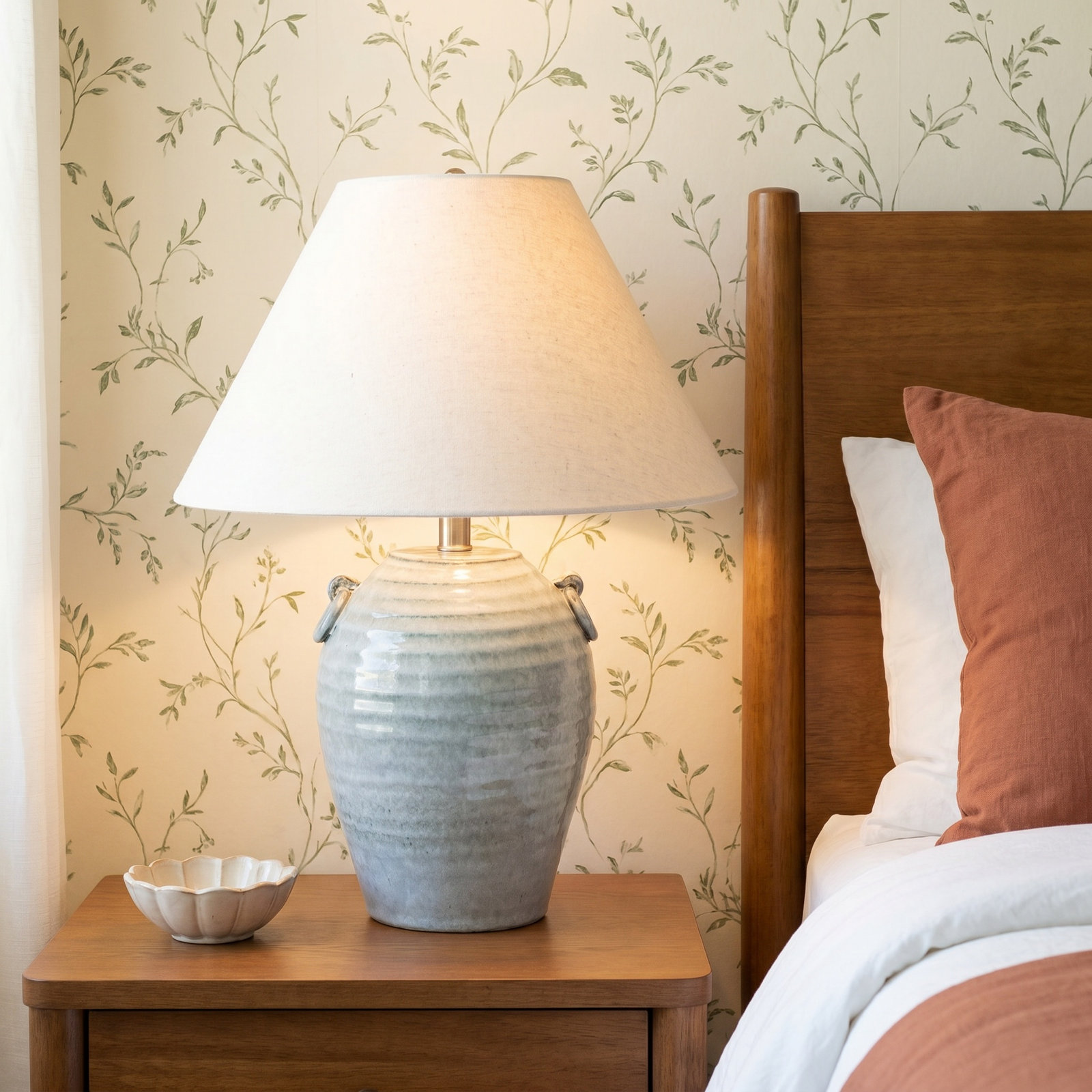 Milianna Ceramic Table Lamp