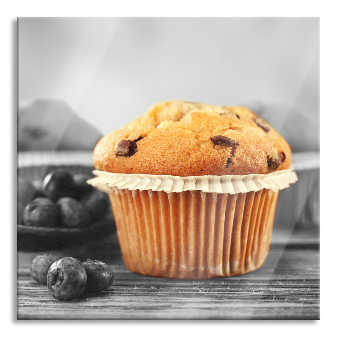 Glasbild Leckere Muffins mit Blaubeeren